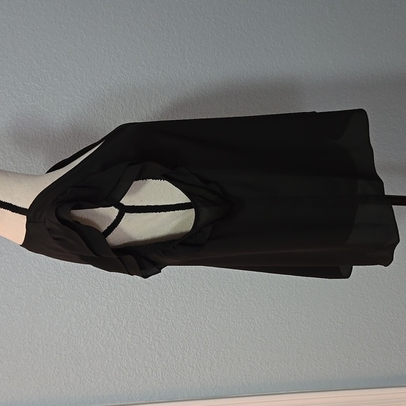 VERONICA M Sleeveless V Neck Tank Top With Ruffles In Black Sz XL - Picture 6 of 11